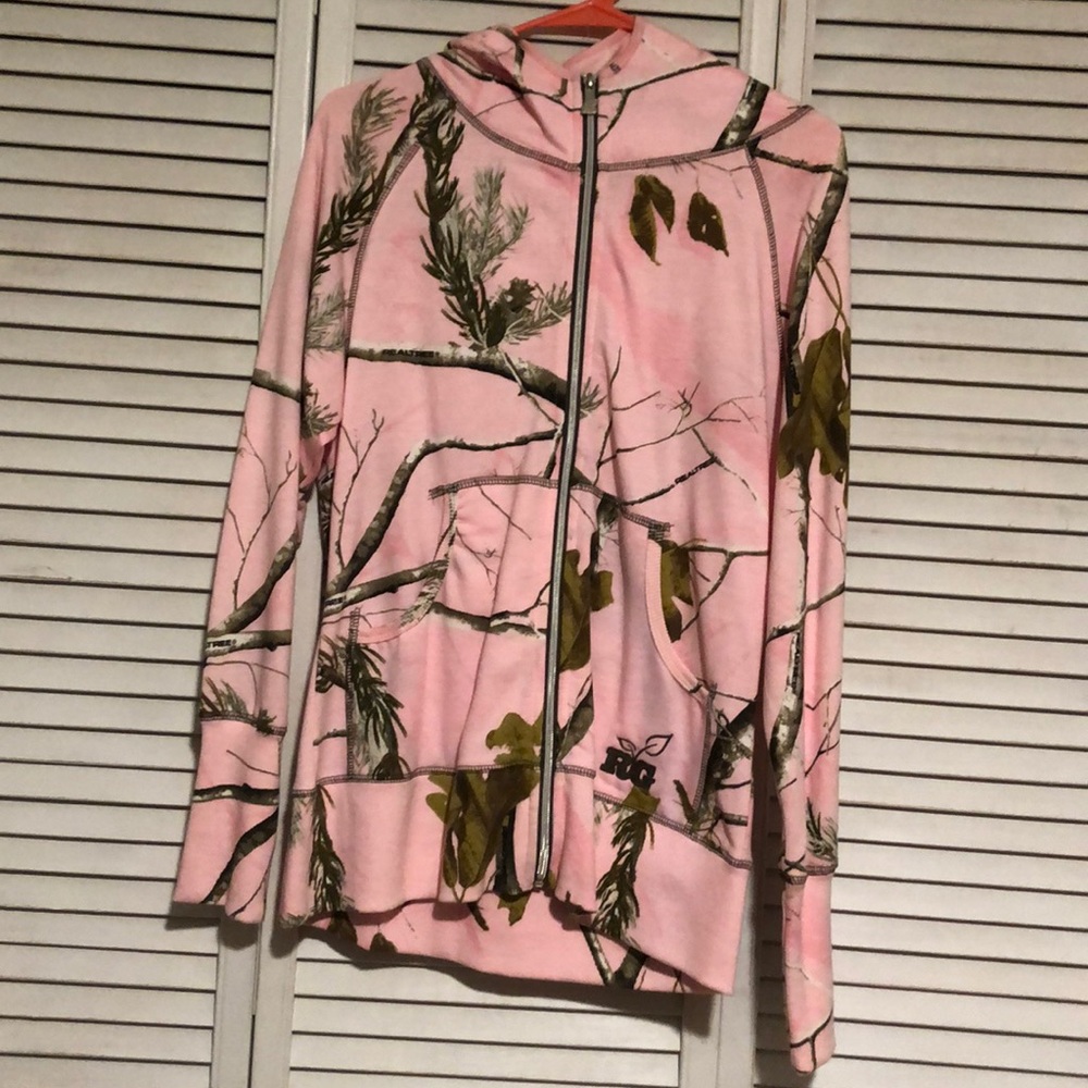 Brand new,RealTree